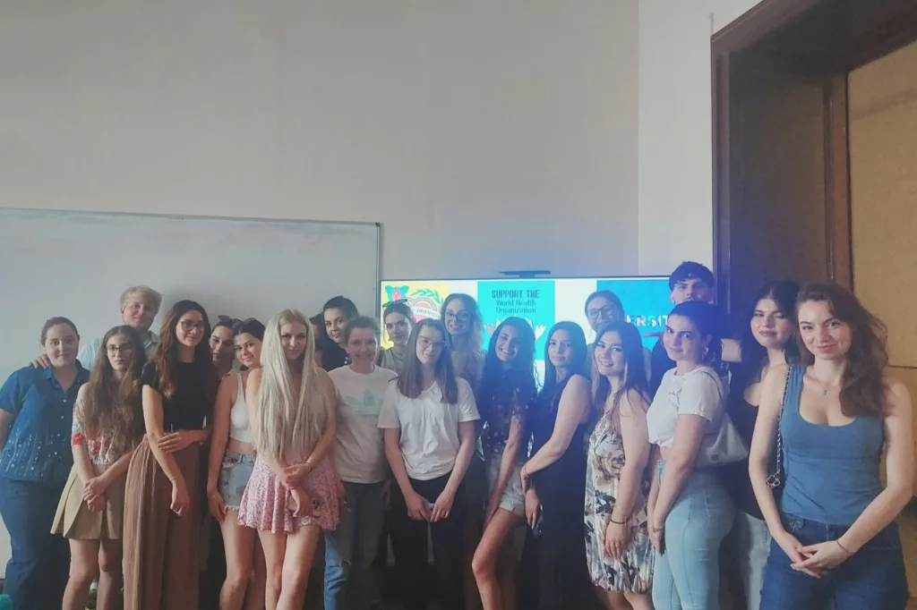 Studenții de la „Servicii și politici de sănătate publică” transforma teoria în acțiune cu impact real în comunitate